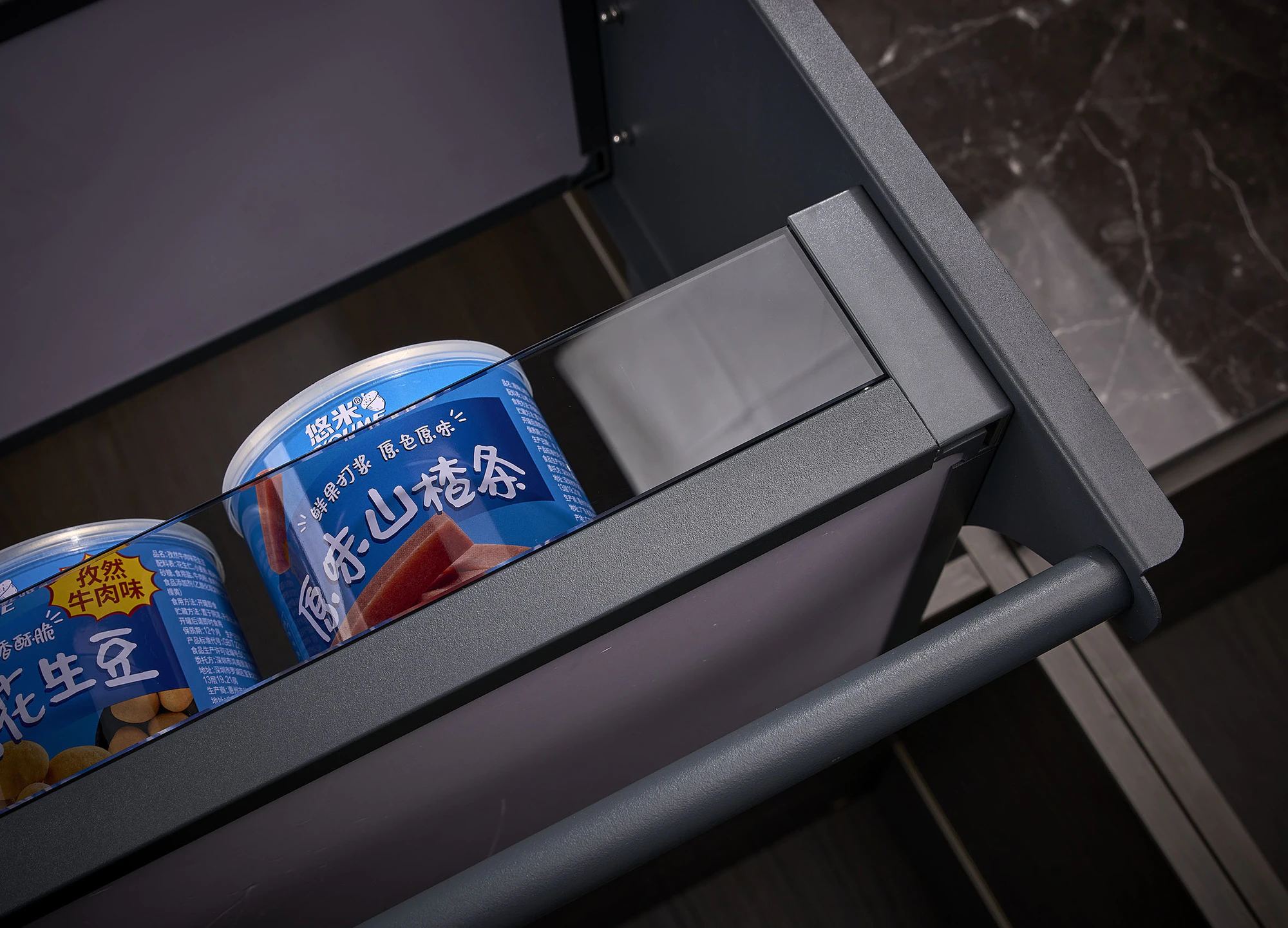 Glass Elevator Basket